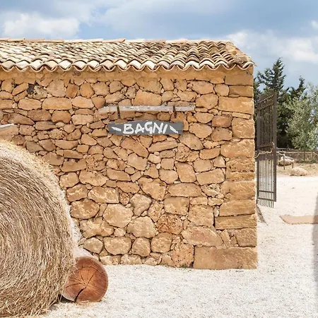 Alloggio per agriturismo Marianeddi Noto