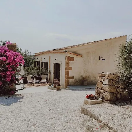 Alloggio per agriturismo Marianeddi Noto